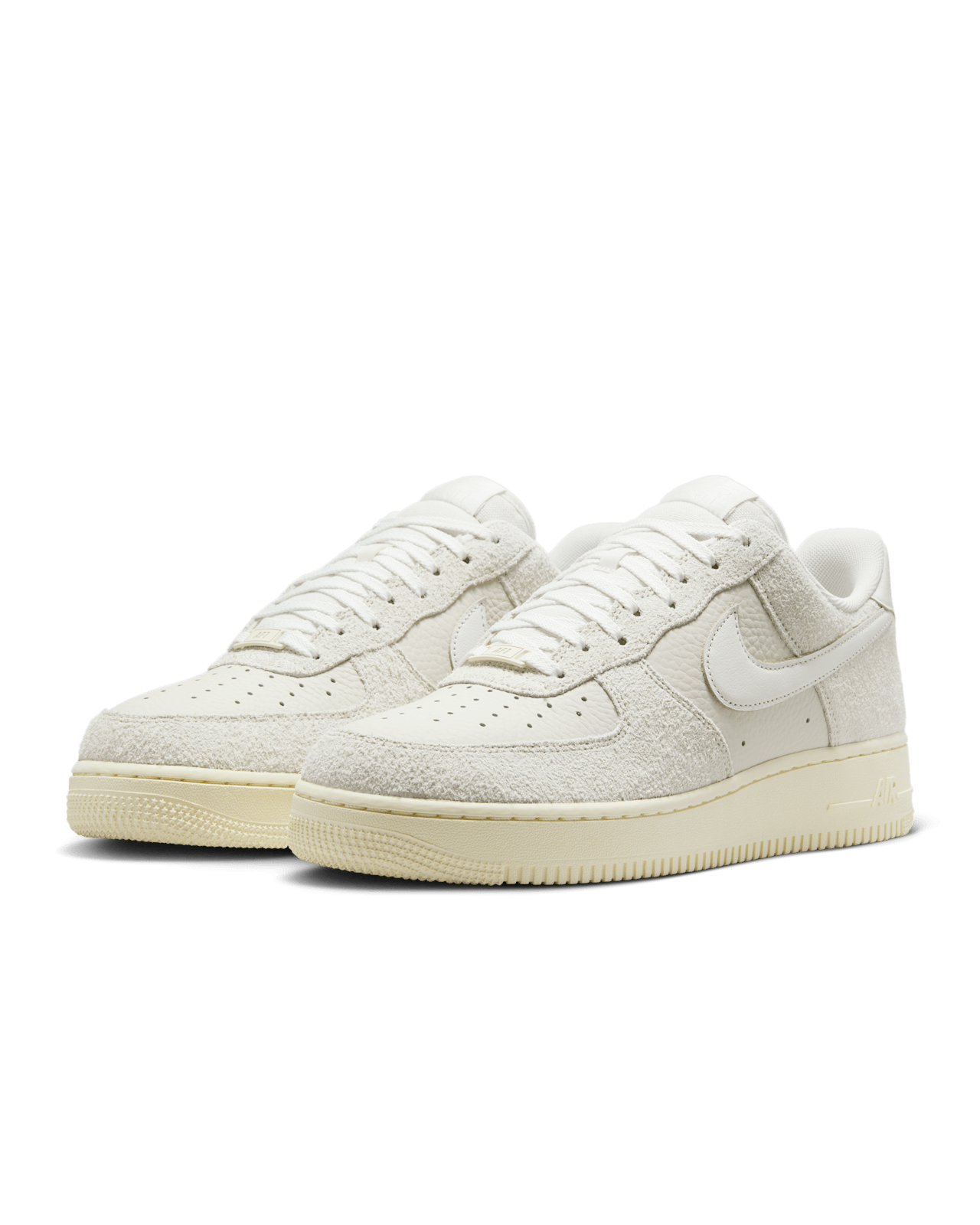 NIKE エア フォース 1 '07 スニーカー ライトボーン Nike Air Force 1 '07 LX VTG “Pale Vanilla” & “Light Bone”が